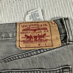 Levi’s 501 Straight Leg Fit Gray Jeans Size 34/30. Great Condition.